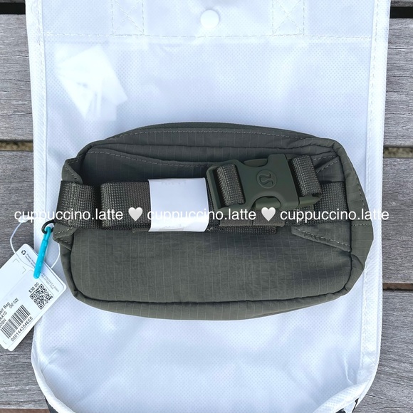 lululemon college belt bag Penn State Everywhere – Officially Licensed Brand 22L Premium Dry Backpack mens leather sling Color:Ivory/Gold/Camel - Nylon